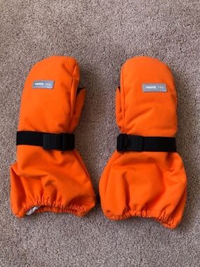 Reima Tec mittens size 4 (4–6Y)